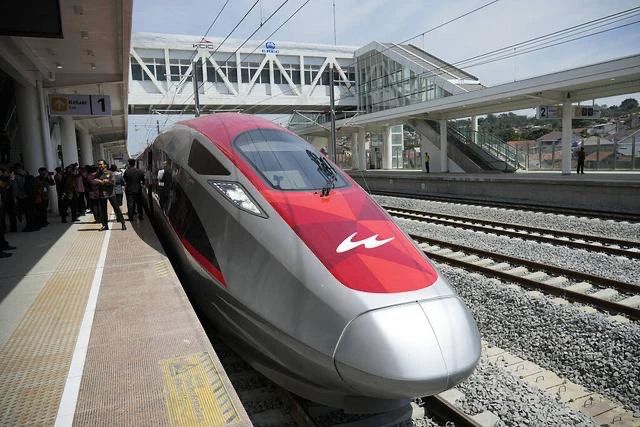 SAONON发电机组助力雅万高铁正式启用！靠得住电力保险列车不变运行